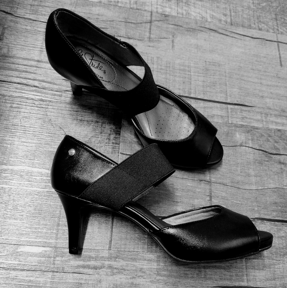 Life Stride Soft System Open Toe Elastic Strap Pumps
